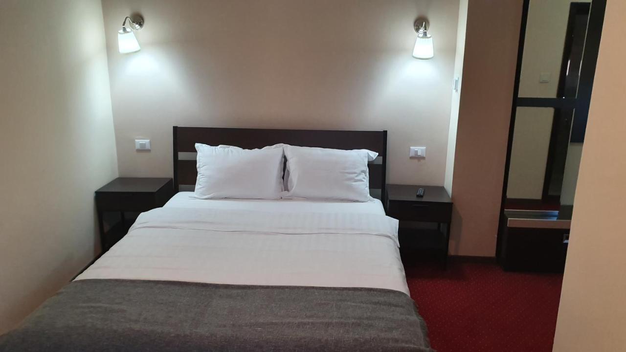 Motel Diamant Amara Bagian luar foto