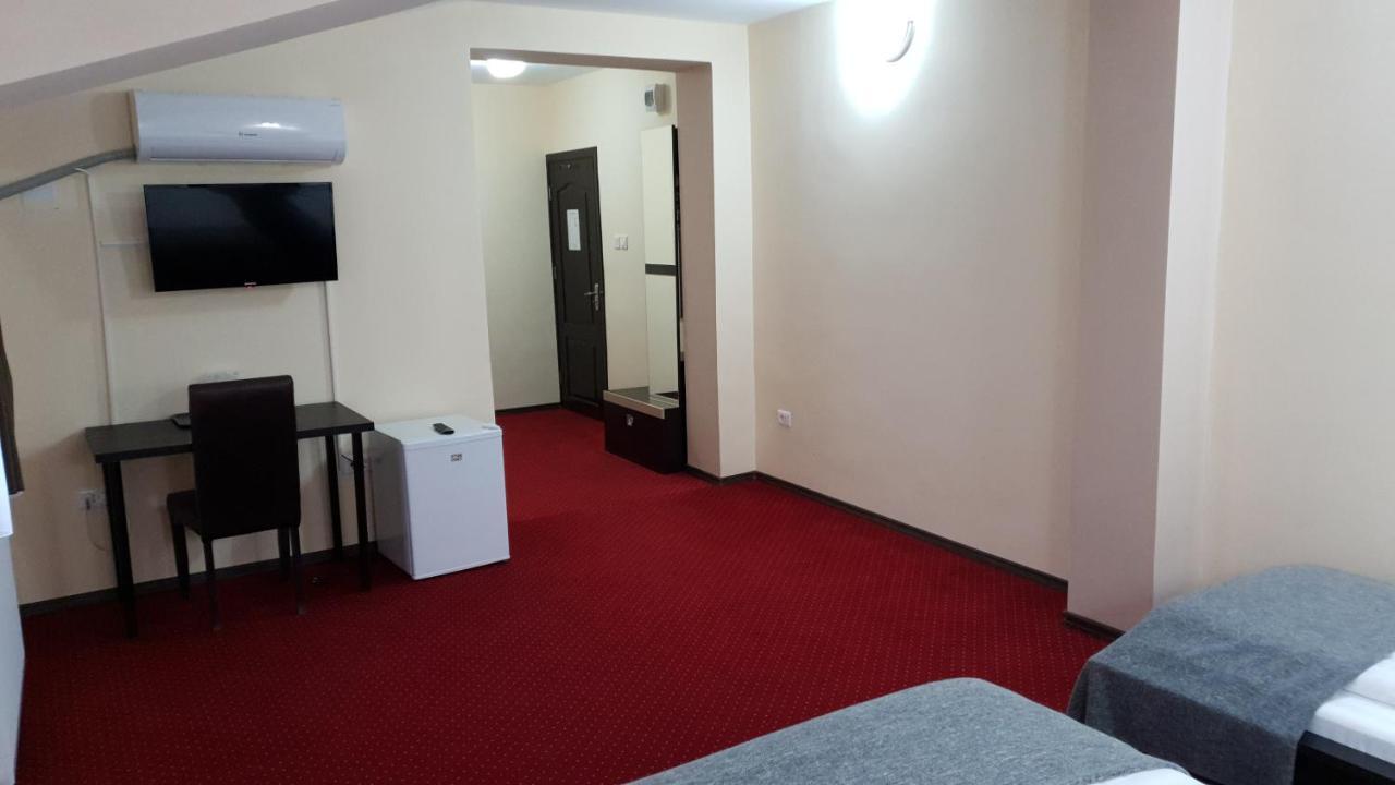 Motel Diamant Amara Bagian luar foto