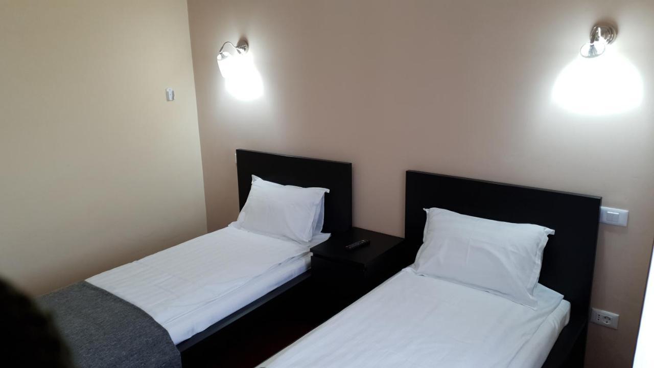 Motel Diamant Amara Bagian luar foto