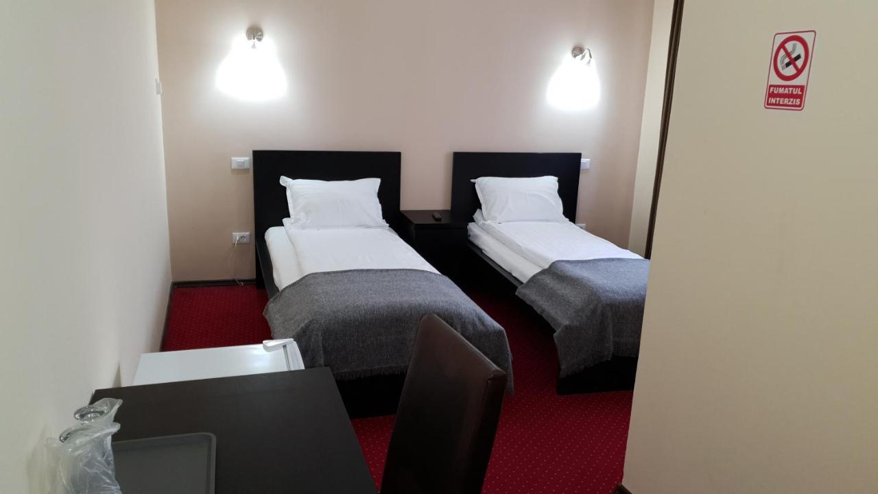 Motel Diamant Amara Bagian luar foto